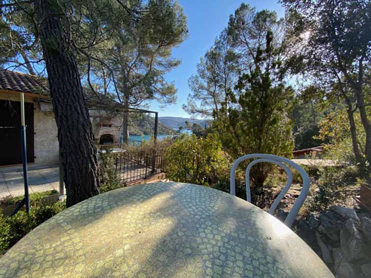 Vue extérieure de la Garriga de Hugo
